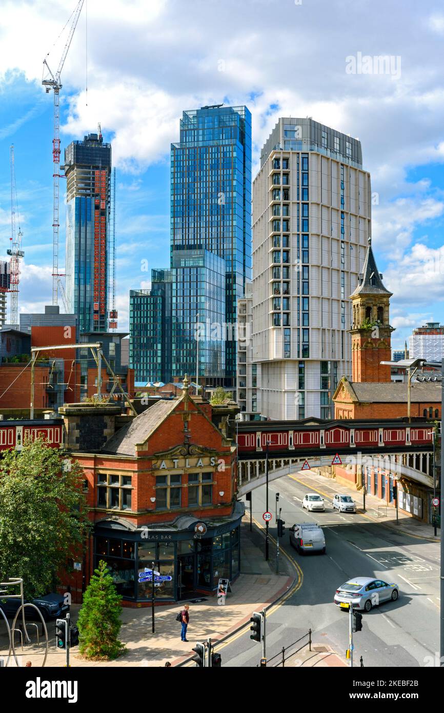 Il Blade, Elizabeth Tower-Victoria Residence e il Castle Wharf condominio, da Deansgate, Manchester, Inghilterra, Regno Unito Foto Stock