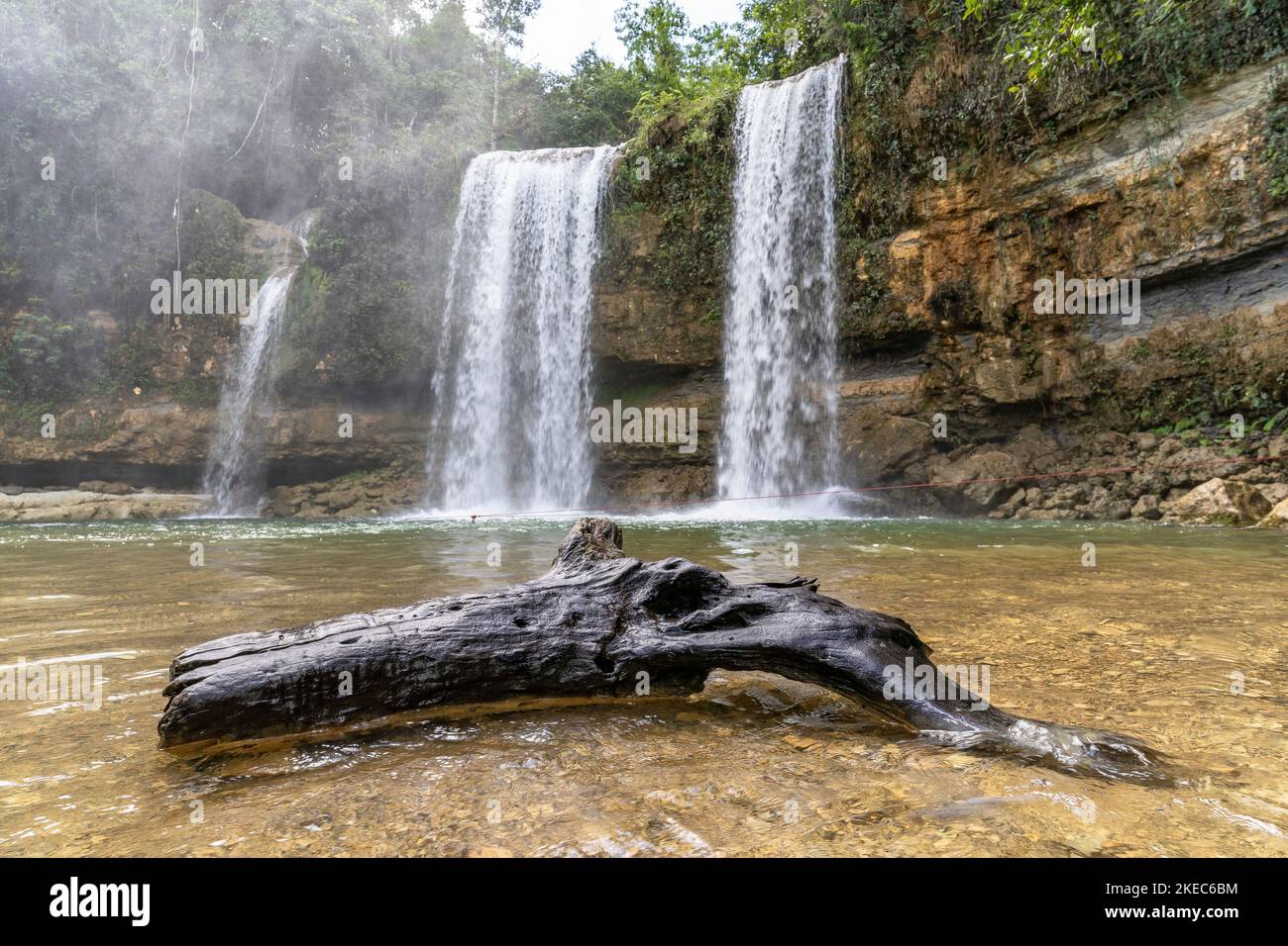 Nord America, Caraibi, grandi Antille, Isola di Hispaniola, Repubblica Dominicana, Cascata Salto Alto a Bayaguana Foto Stock