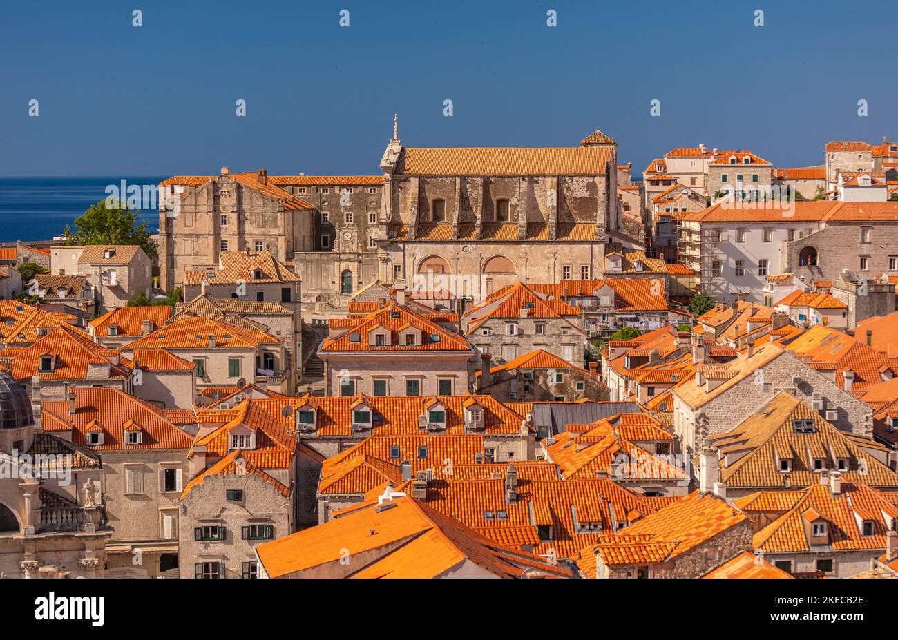 DUBROVNIK, CROAZIA, EUROPA - Chiesa di Sant'Ignazio, in alto, nella città fortificata di Dubrovnik sulla costa della Dalmazione. Foto Stock