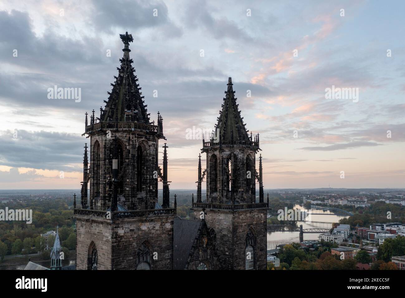 Cattedrale di Magdeburgo, atmosfera mattutina, Magdeburgo, Sassonia-Anhalt, Germania Foto Stock