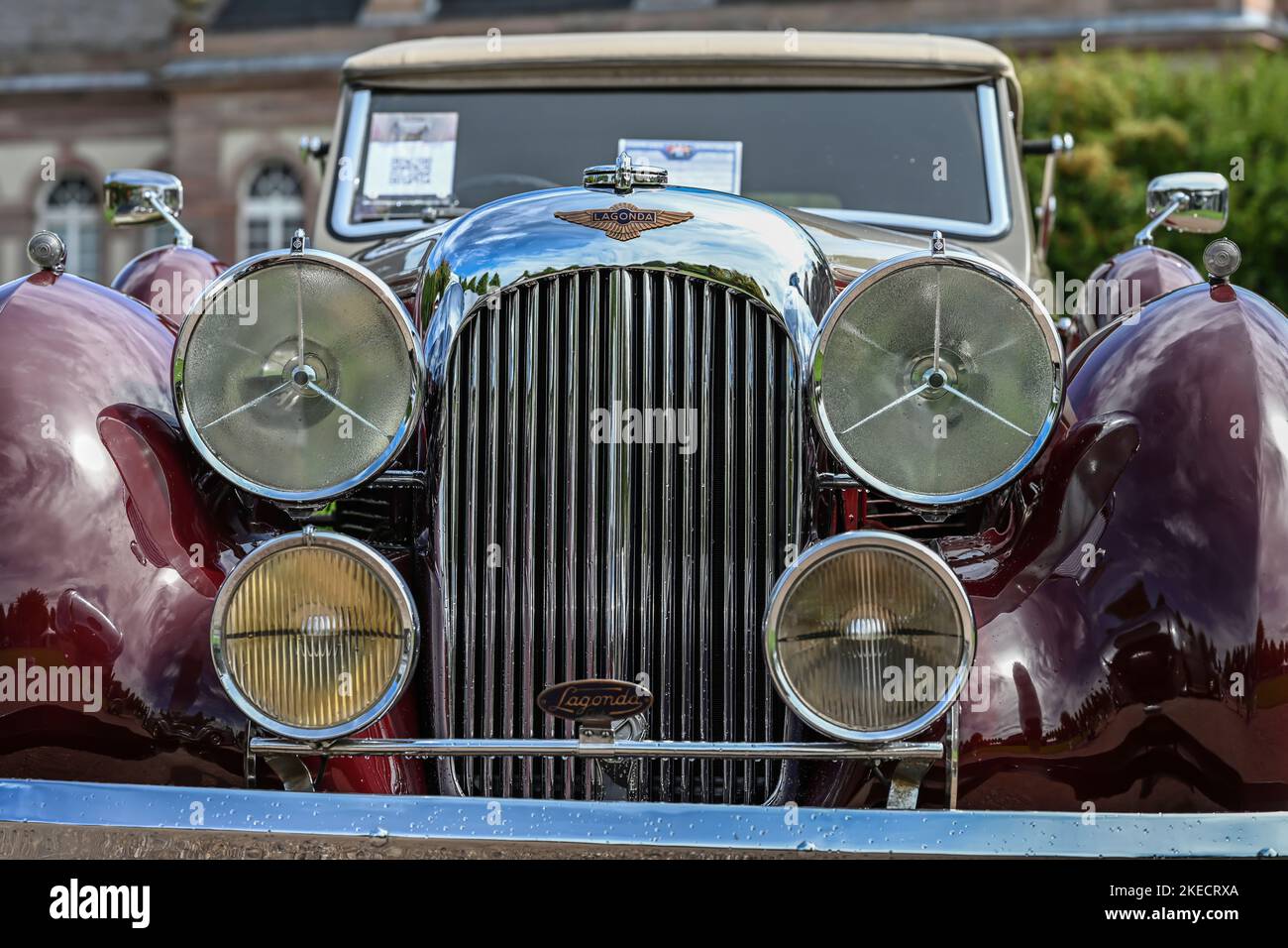 Schwetzingen, Baden-Württemberg, Germania, Concours d'Elégance nel parco barocco del castello, Lagonda, V12 DHC, 4480 cc, 195 cv, 190 km/h. 1,7 tonnellate, anno di fabbricazione 1939 Foto Stock