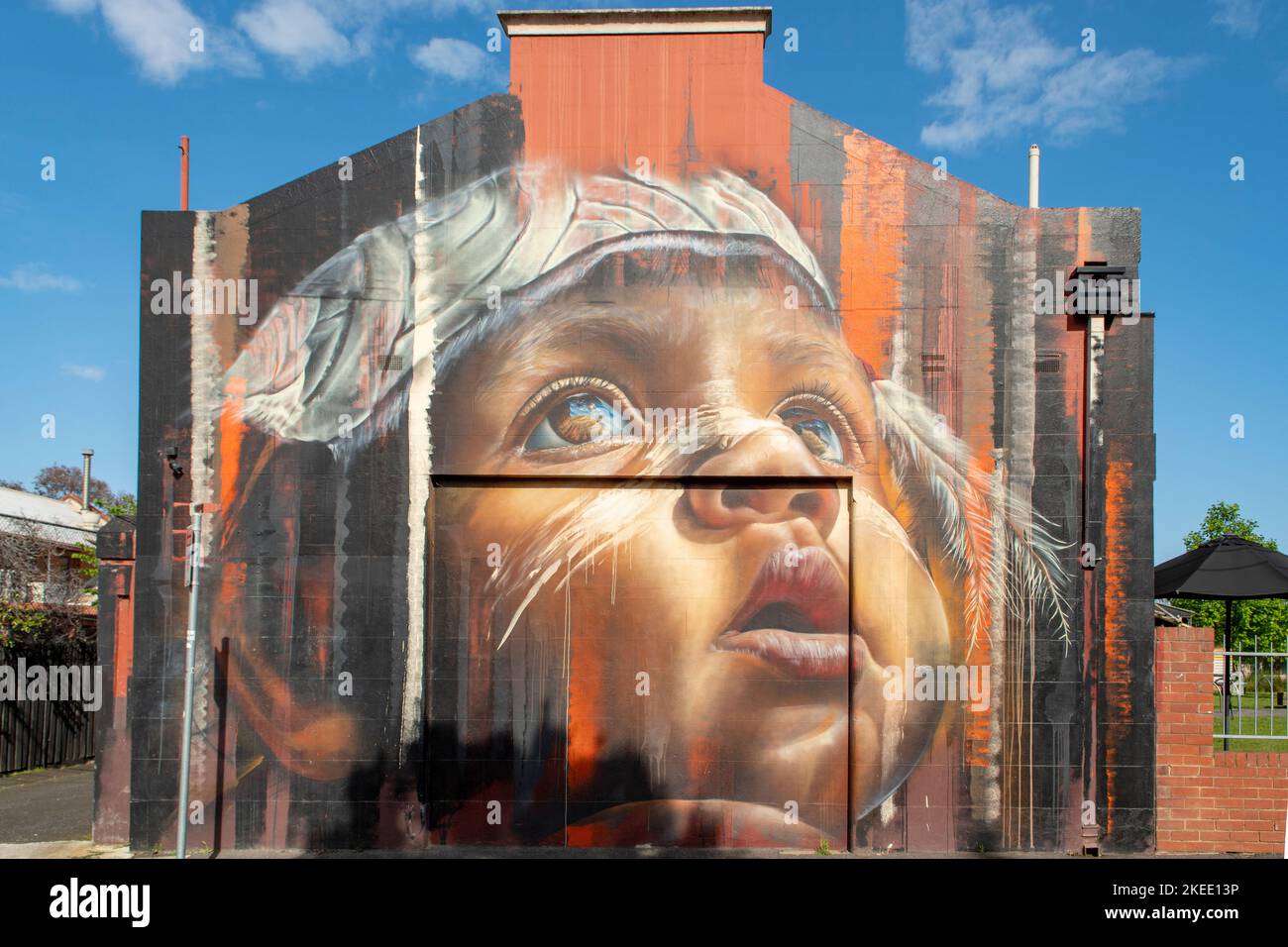 Aboriginal Boy Street Art, Brunswick, Melbourne, Victoria, Australia Foto Stock
