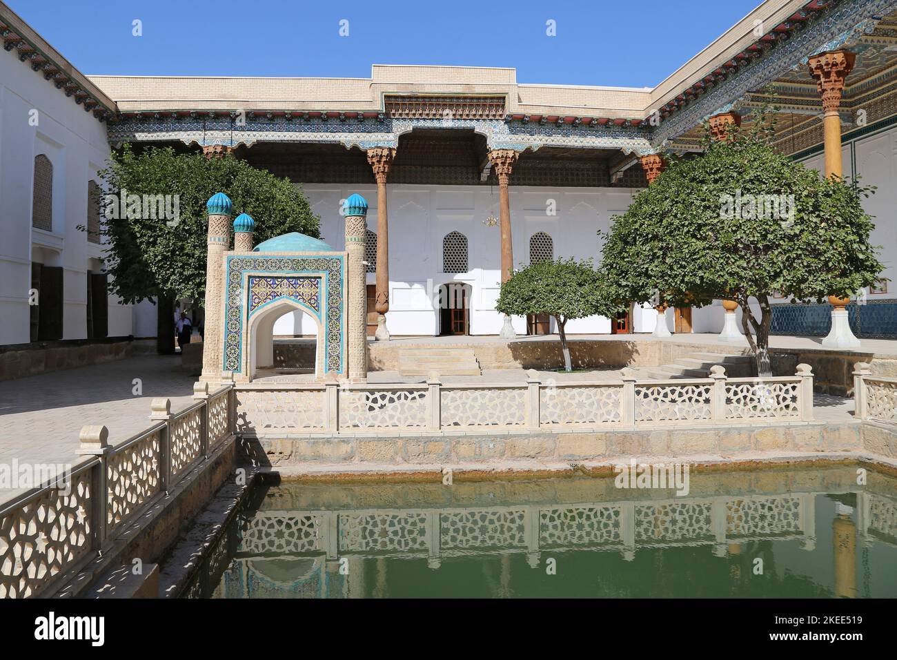 Cortile interno, Necropoli di Bahauddin Naqshband, Kasri, Bukhara, Provincia di Bukhara, Uzbekistan, Asia centrale Foto Stock