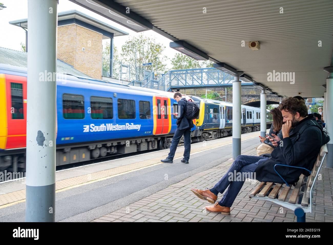 Londra - Novembre 2022: Stazione ferroviaria di Brentford a Hounslow, West London Foto Stock