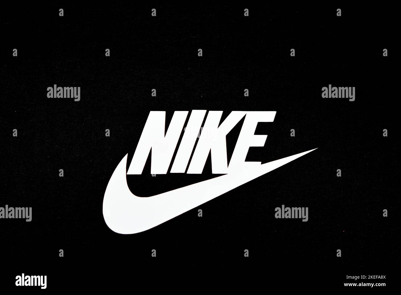 Cairo, Egitto, novembre 3 2022: Nike, Inc., una multinazionale americana impegnata nel design, sviluppo, produzione e marketin a livello mondiale Foto Stock