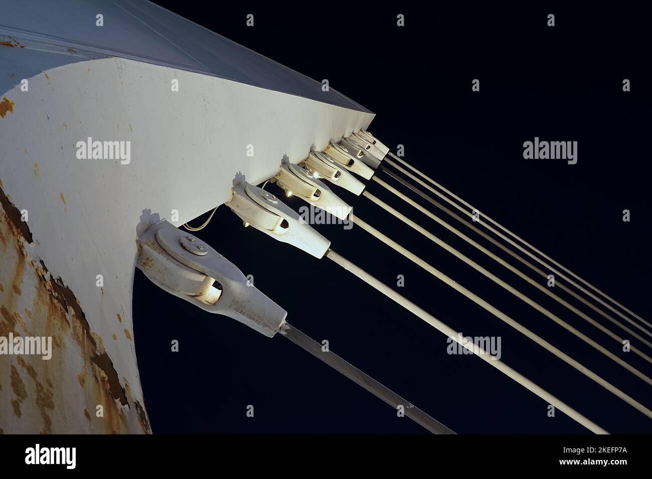 Dettaglio meccanico con cavi in acciaio Foto Stock