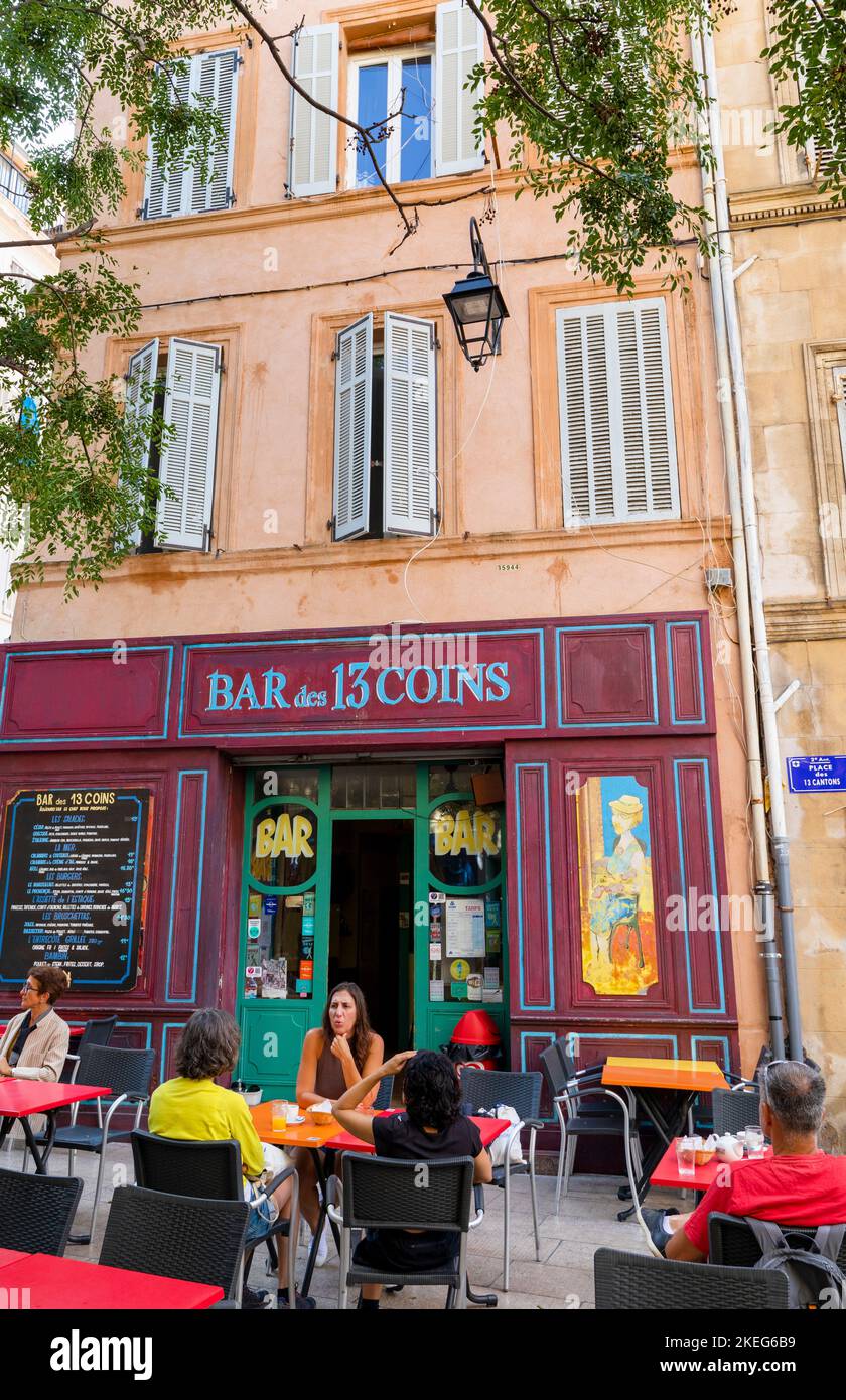 Bar e caffetteria a le Panier de Marseille, Marsiglia, Provenza-Alpi-Costa Azzurra, Francia, Europa occidentale Foto Stock