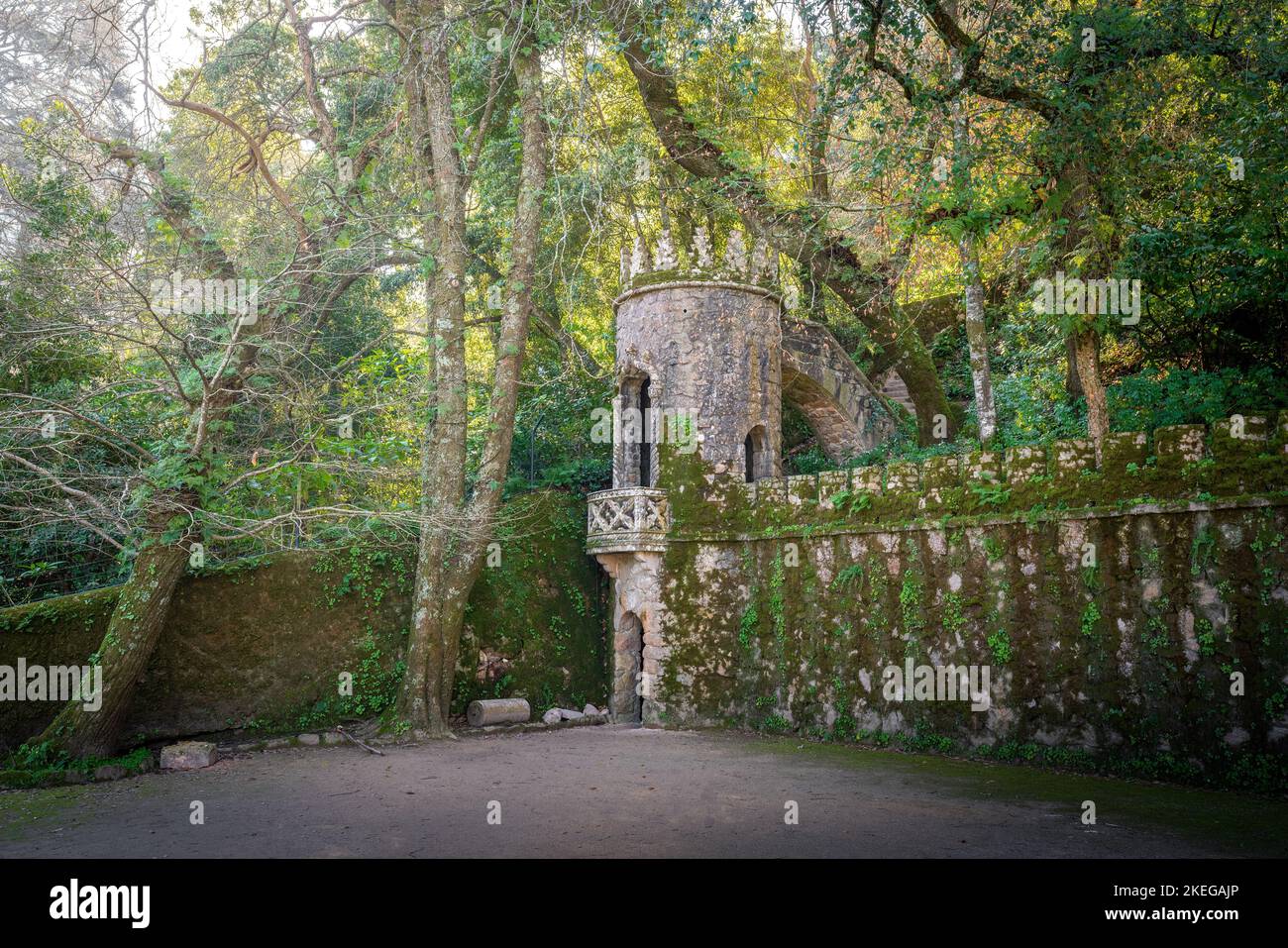 Vecchio campo da tennis a Quinta da Regaleira - Sintra, Portogallo Foto Stock