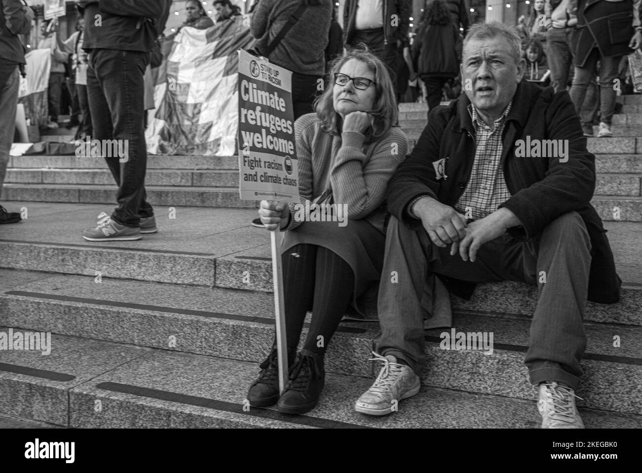 Londra/Regno Unito 12th MARZO 2022. I manifestanti del clima marciano attraverso il centro di Londra in solidarietà con la Giornata Mondiale d’azione. Aubrey Fagon/Alamy Live News Foto Stock