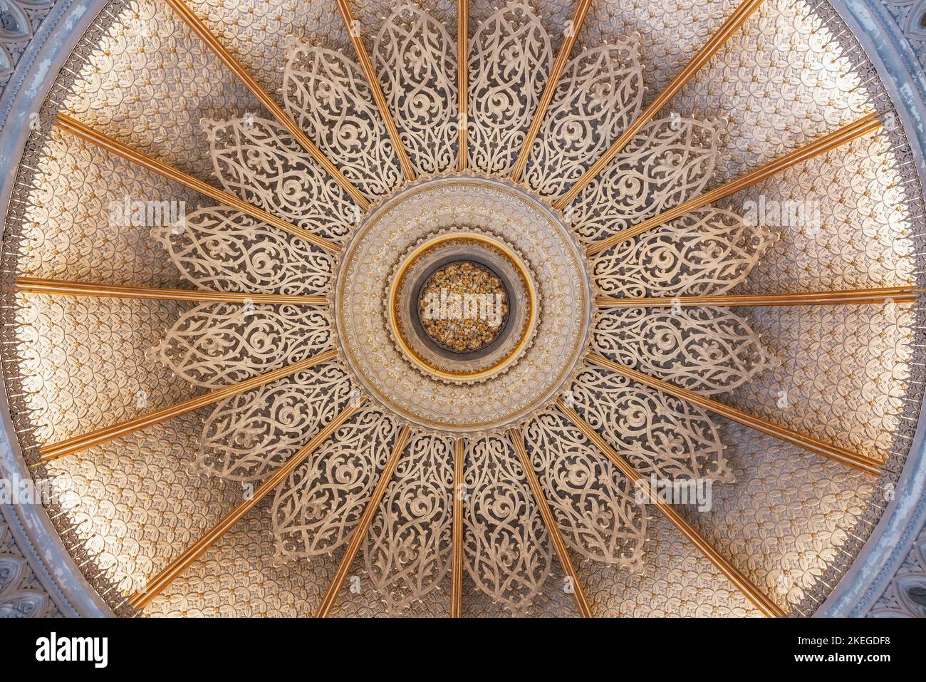 Soffitto della Sala della Musica al Monserrate Palace - Sintra, Portogallo Foto Stock