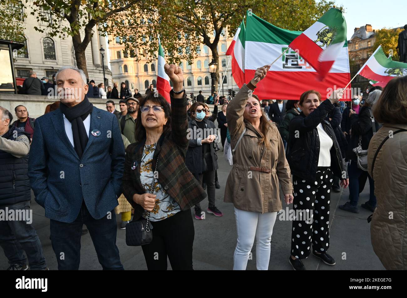 Londra, Regno Unito. 12th Nov 2022. Centinaia di dimostrazioni iraniane 'Iran libero - Donne . Vita . Freedom' in Trafalgar Square il 12th novembre 2022, Credit: Vedi li/Picture Capital/Alamy Live News Foto Stock