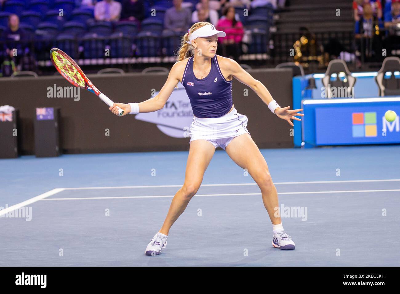 Glasgow, Scozia 12th novembre 2022. Harriet Dart del Team GB prende Ajla Tomljanovic d'Australia nella semifinale della Billy Jean King Cup. Foto Stock