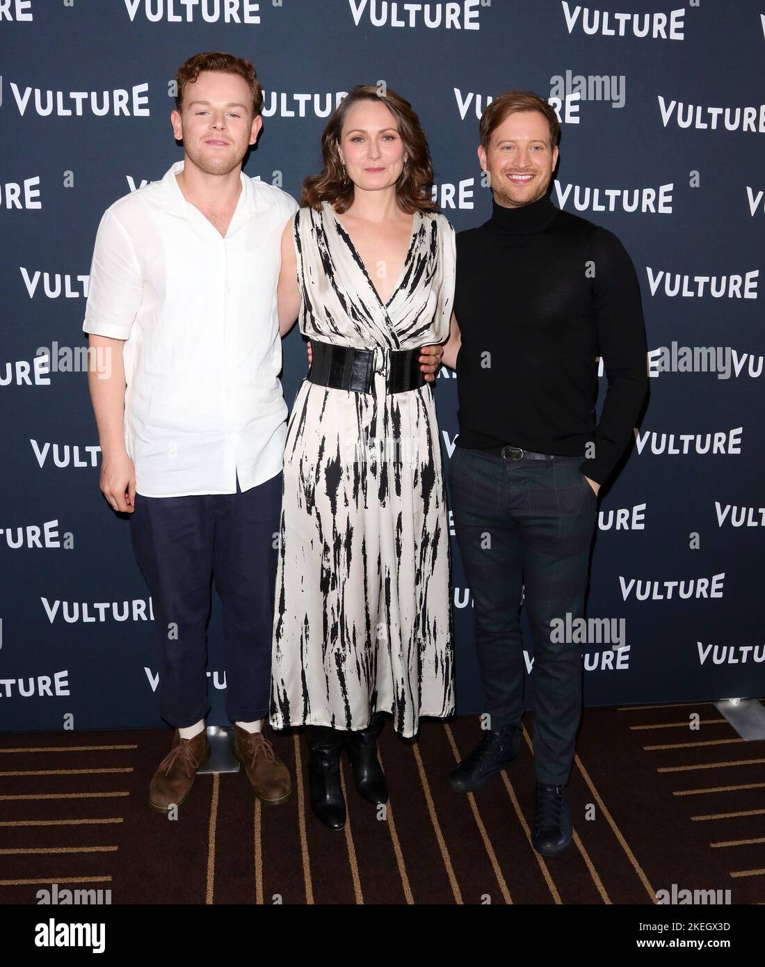 Hollywood, Stati Uniti. 12th Nov 2022. Callum Woodhouse, Anna Madeley, Nicholas Ralph arriva al Vulture Festival 2022: Un pannello grande e piccolo di tutte le creature che è proprio a destra eld al Roosevelt Hotel di Hollywood, CA Sabato, 11 novembre 2022. (Foto di Juan Pablo Rico/Sipa USA) Credit: Sipa USA/Alamy Live News Foto Stock