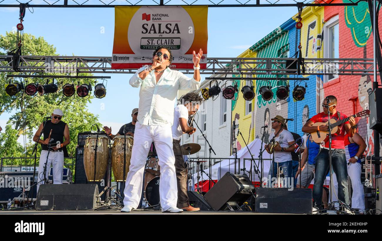 Salsa su St. Clair Avenue West, Toronto, Canada, 2012 Foto Stock