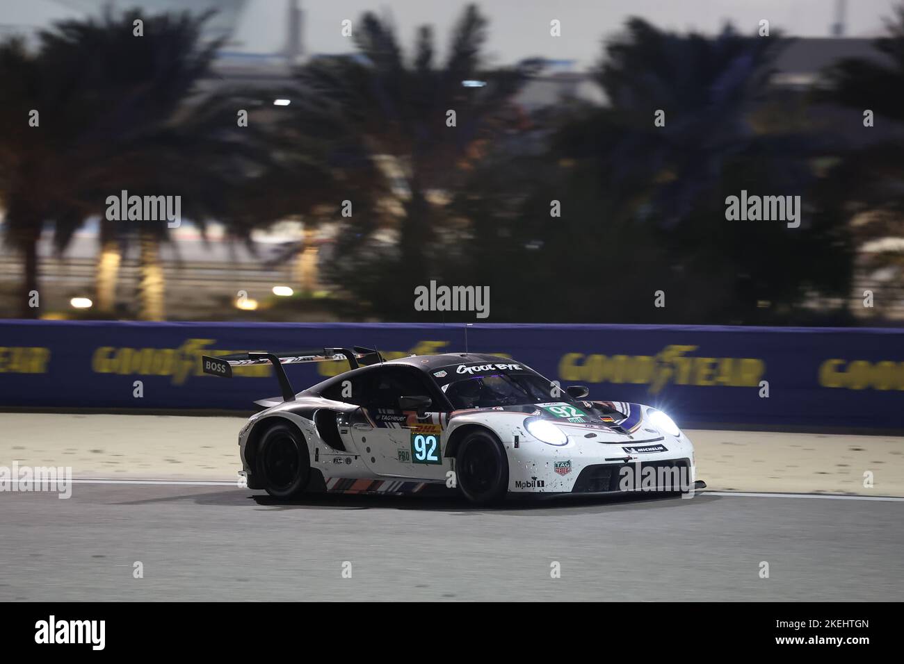 Bahrein, Bahrein. 12th Nov 2022. BAHRAIN, SAKHIR, circuito Internazionale del Bahrain, 12. Novembre 2022: #92, Christensen/Estre (DK/F), Porsche 911 RSR, FIA World Endurance Championship: 8 ore DI BAHRAIN, 2022, WEC, WORLD ENDURANCE Championship, Sakhir il 12 novembre 2022, copyright di Georges DECOSTER, ATP images (DECOSTER Georges/ATP/SPP) Credit: SPP Sport Press Photo. /Alamy Live News Foto Stock