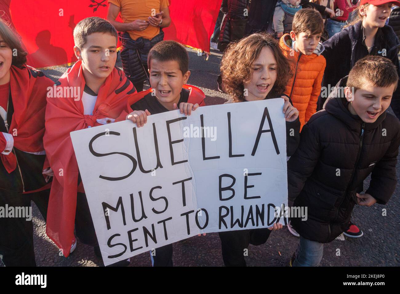 Gli albanesi con sede a Londra sono venuti fuori in grande dopo che Suella Braverman ha implicato che gli albanesi che sono venuti nel Regno Unito sono criminali Foto Stock