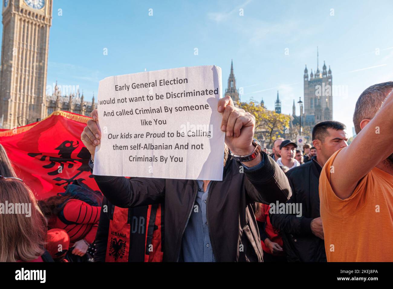 Gli albanesi con sede a Londra sono venuti fuori in grande dopo che Suella Braverman ha implicato che gli albanesi che sono venuti nel Regno Unito sono criminali Foto Stock