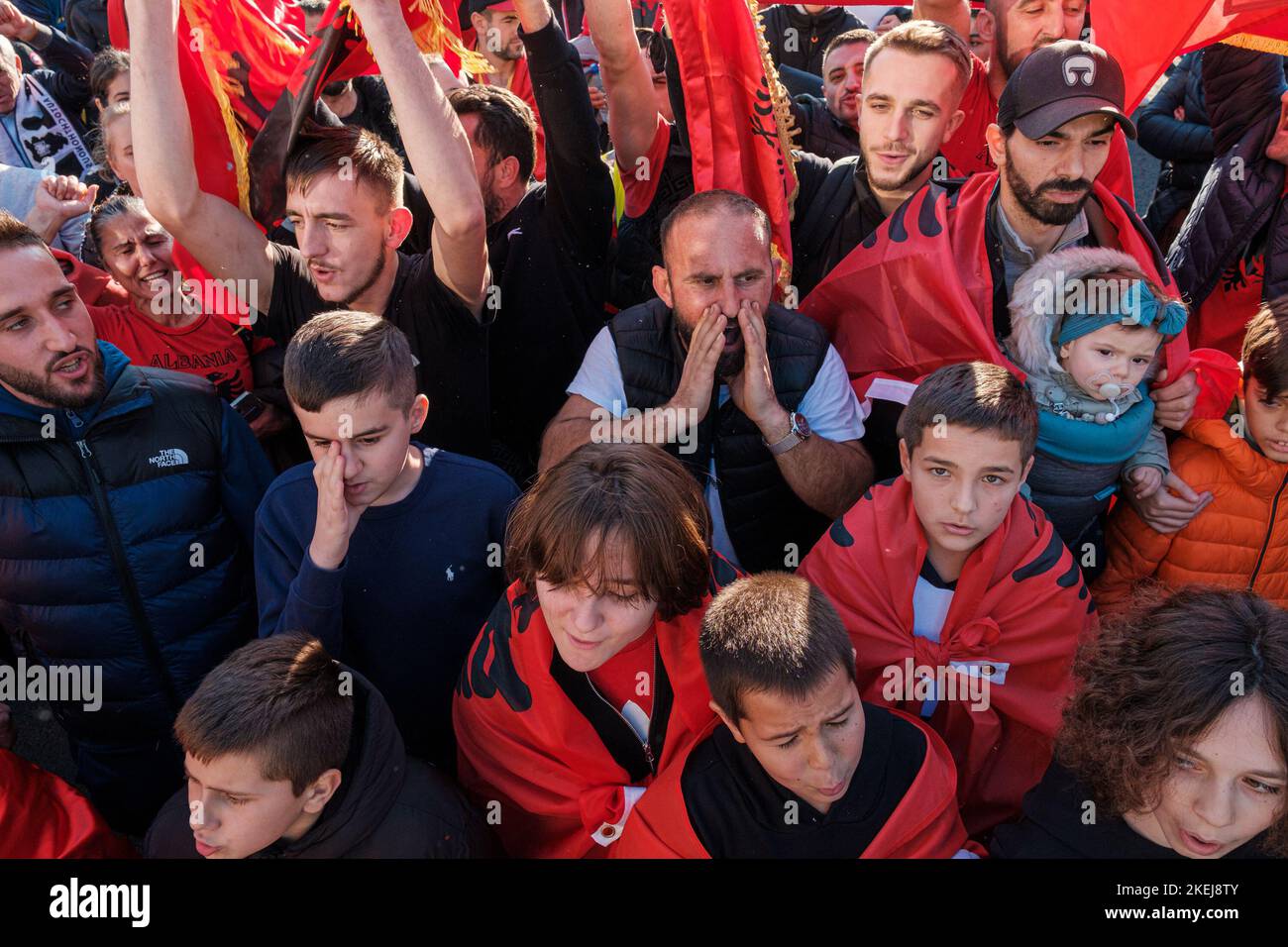 Gli albanesi con sede a Londra sono venuti fuori in grande dopo che Suella Braverman ha implicato che gli albanesi che sono venuti nel Regno Unito sono criminali Foto Stock