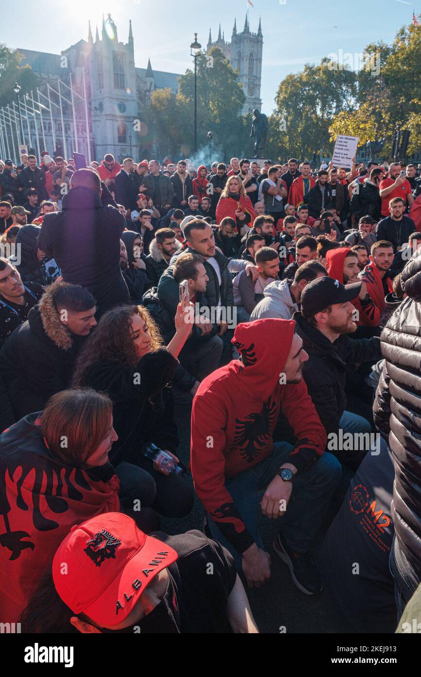 Gli albanesi con sede a Londra sono venuti fuori in grande dopo che Suella Braverman ha implicato che gli albanesi che sono venuti nel Regno Unito sono criminali Foto Stock