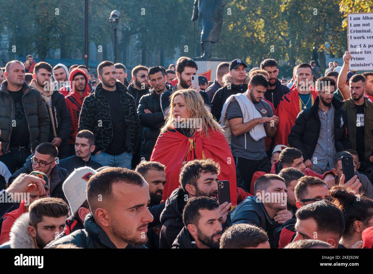 Gli albanesi con sede a Londra sono venuti fuori in grande dopo che Suella Braverman ha implicato che gli albanesi che sono venuti nel Regno Unito sono criminali Foto Stock