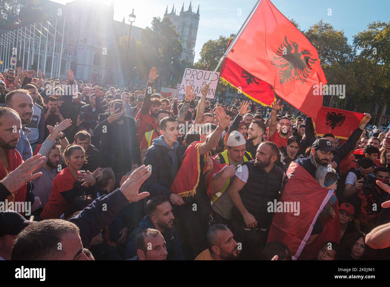 Gli albanesi con sede a Londra sono venuti fuori in grande dopo che Suella Braverman ha implicato che gli albanesi che sono venuti nel Regno Unito sono criminali Foto Stock