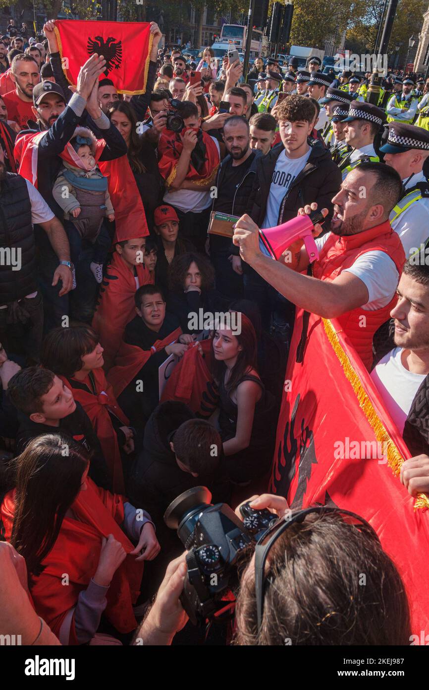 Gli albanesi con sede a Londra sono venuti fuori in grande dopo che Suella Braverman ha implicato che gli albanesi che sono venuti nel Regno Unito sono criminali Foto Stock