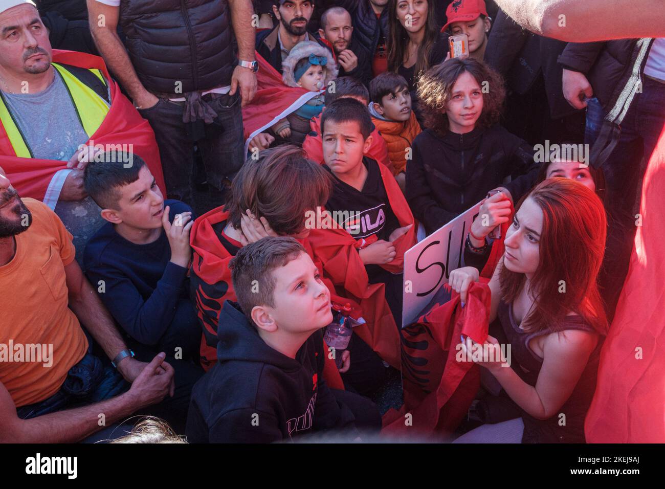 Gli albanesi con sede a Londra sono venuti fuori in grande dopo che Suella Braverman ha implicato che gli albanesi che sono venuti nel Regno Unito sono criminali Foto Stock