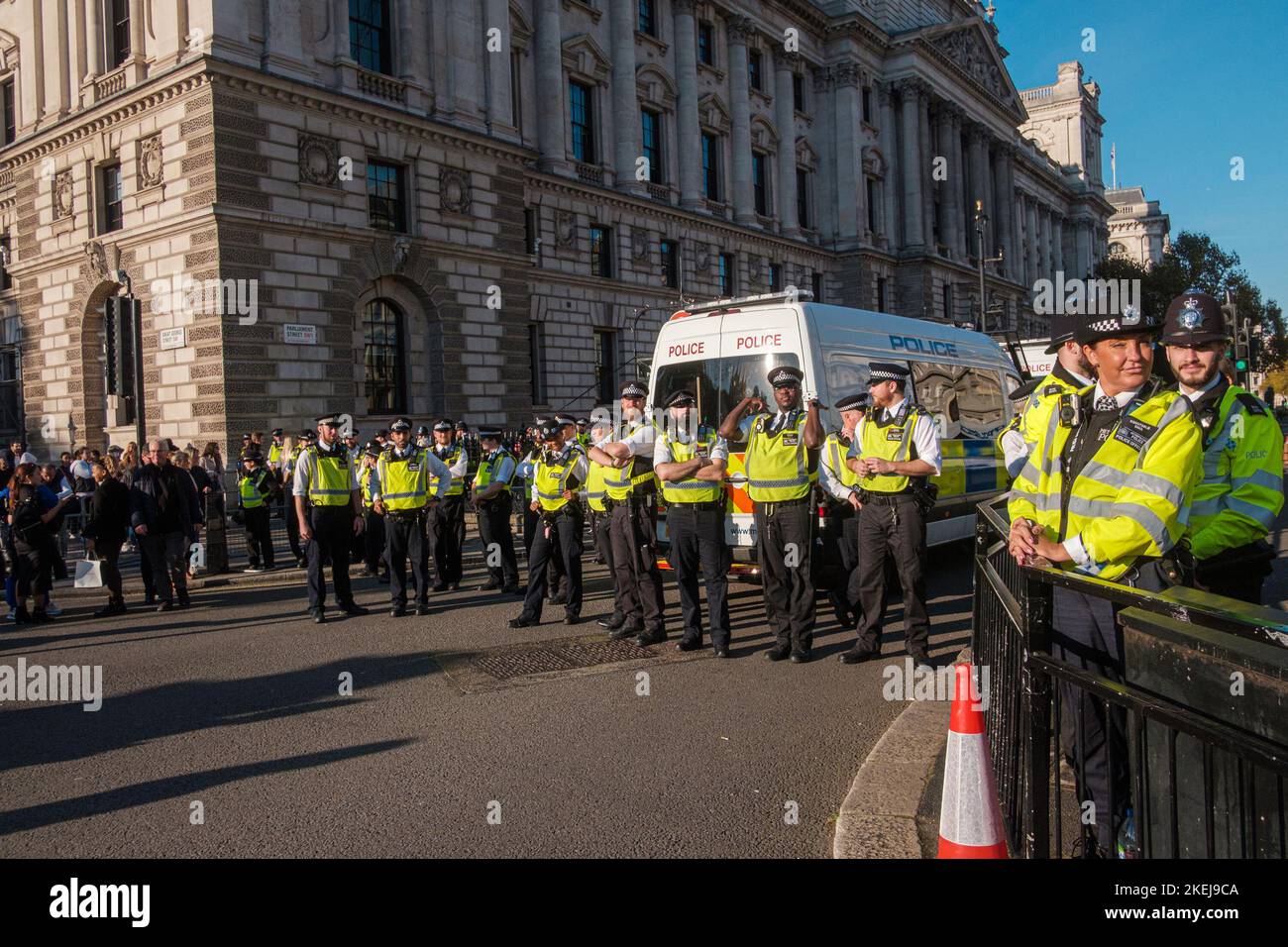 Gli albanesi con sede a Londra sono venuti fuori in grande dopo che Suella Braverman ha implicato che gli albanesi che sono venuti nel Regno Unito sono criminali Foto Stock
