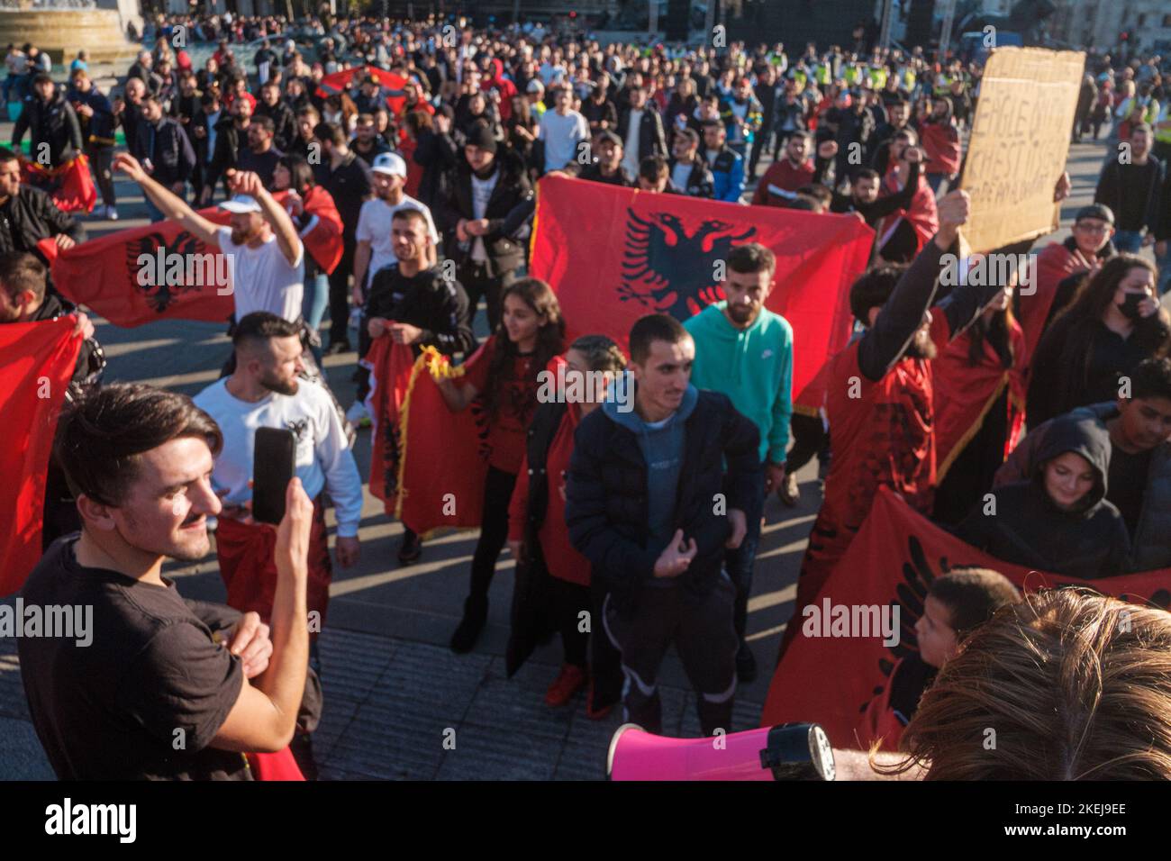 Gli albanesi con sede a Londra sono venuti fuori in grande dopo che Suella Braverman ha implicato che gli albanesi che sono venuti nel Regno Unito sono criminali Foto Stock