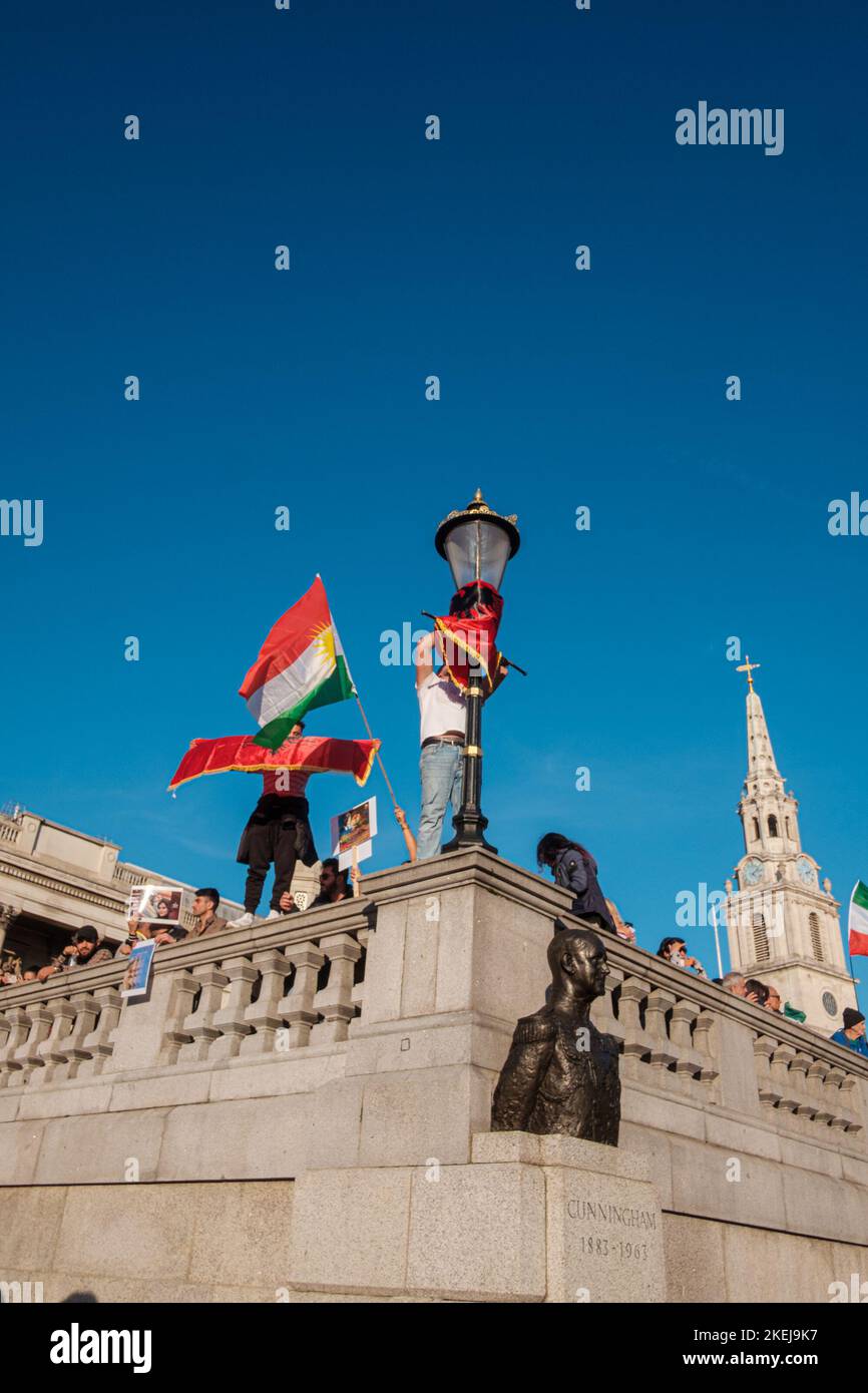 Gli albanesi con sede a Londra sono venuti fuori in grande dopo che Suella Braverman ha implicato che gli albanesi che sono venuti nel Regno Unito sono criminali Foto Stock