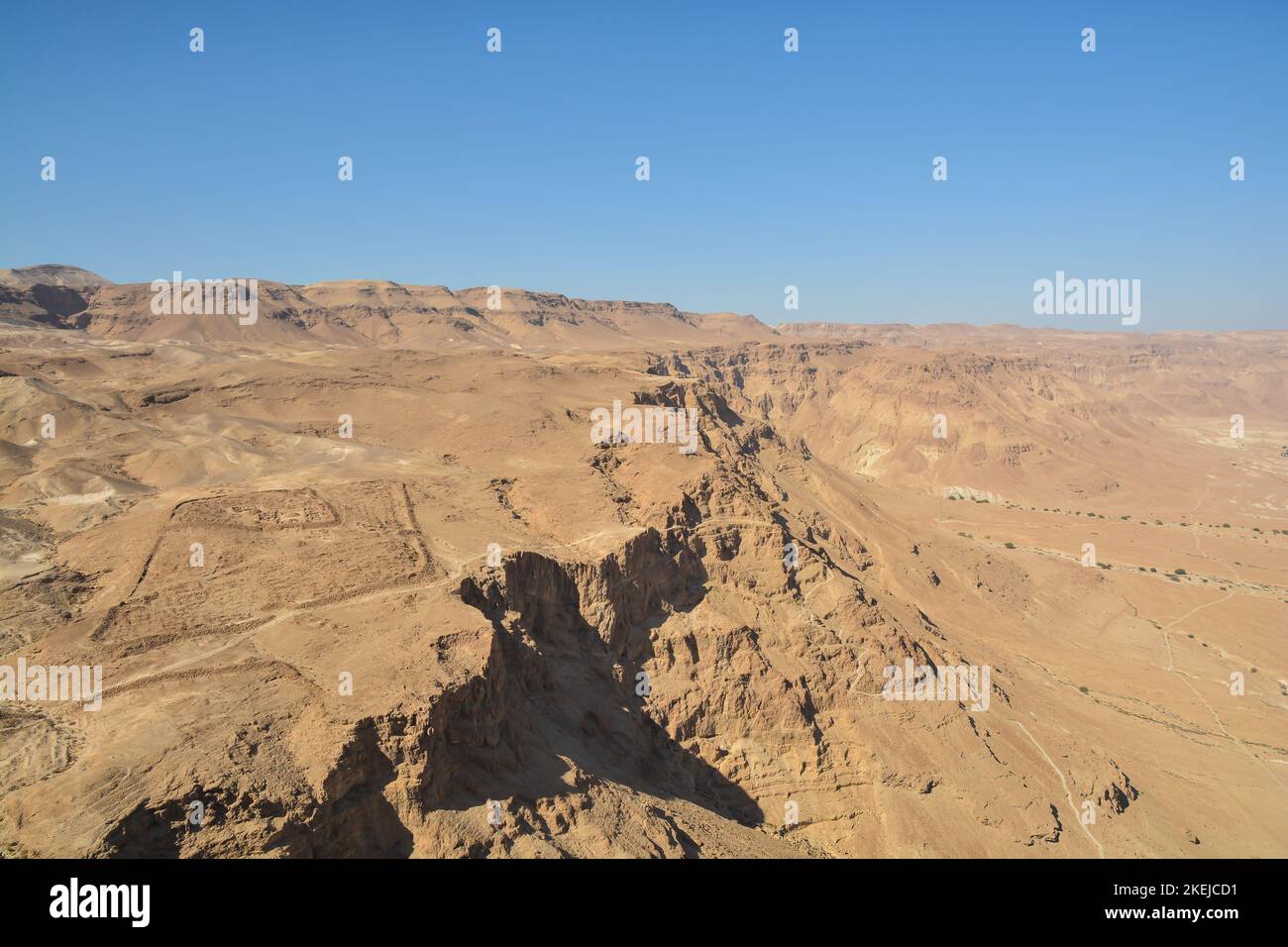 Rocce del deserto della Giudea vicino al Parco Masada. Il deserto nella parte occidentale di Israele. Foto Stock