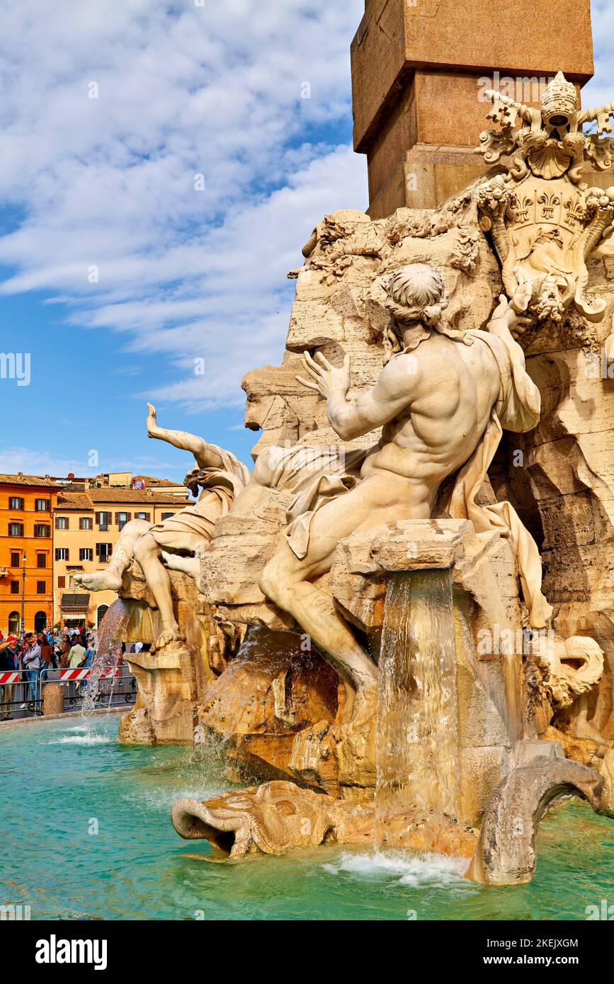 Roma Lazio Italia. Fontana dei quattro fiumi è una fontana di Piazza Navona. È stato progettato da Gian Lorenzo Bernini Foto Stock