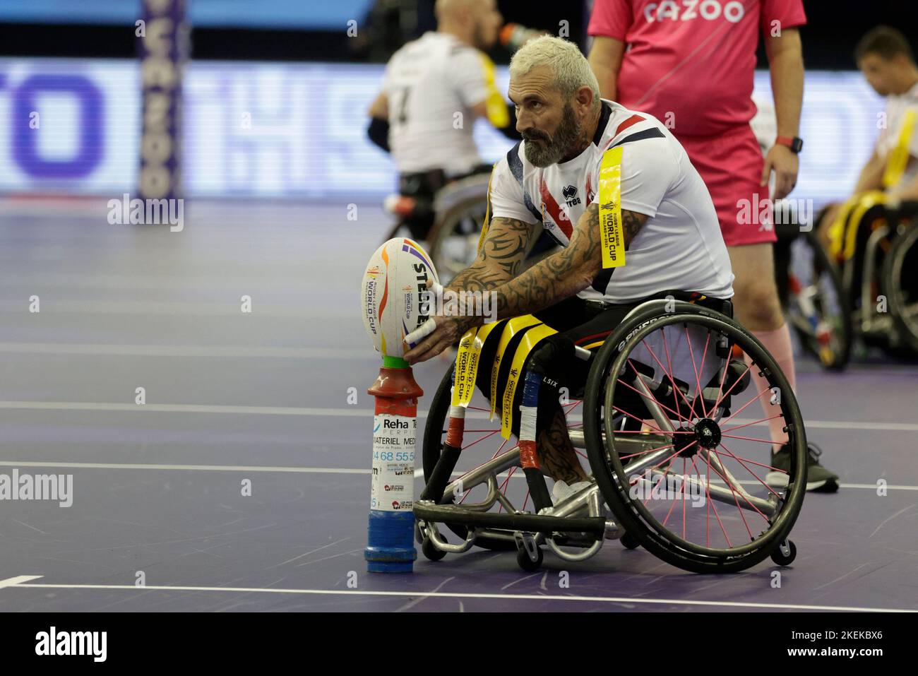 La francese Gillie Clausells allinea la sua conversione durante la partita semifinale della Wheelchair Rugby League World Cup all'EIS Sheffield. Data immagine: Domenica 13 novembre 2022. Foto Stock