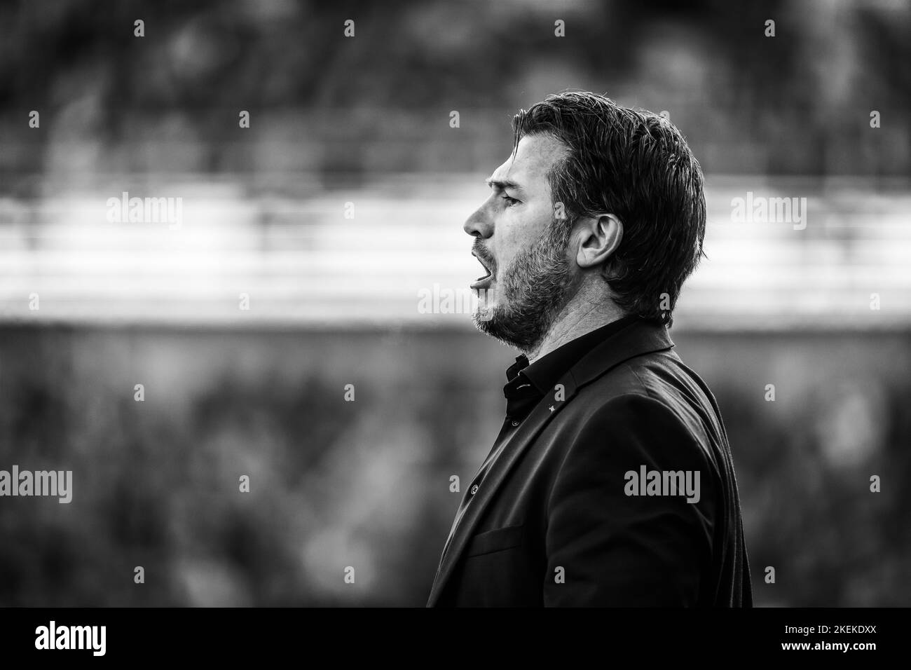 Il capo allenatore del club Carl Hoefkens, nella foto, durante una partita di calcio tra il Club Brugge KV e il Royal Antwerp FC, domenica 13 novembre 2022 a Brugge, il 17° giorno della prima divisione del campionato belga della 'Jupiler Pro League' del 2022-2023. BELGA FOTO KURT DESPLENTER Foto Stock