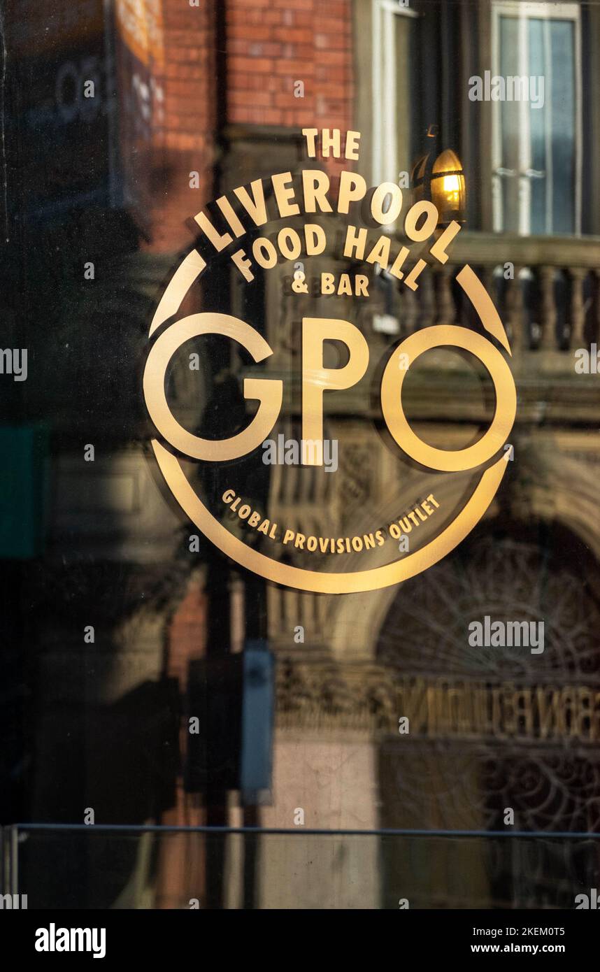 Cartello da vetrina per GPO Food Hall a Metquarter a Liverpool Foto Stock