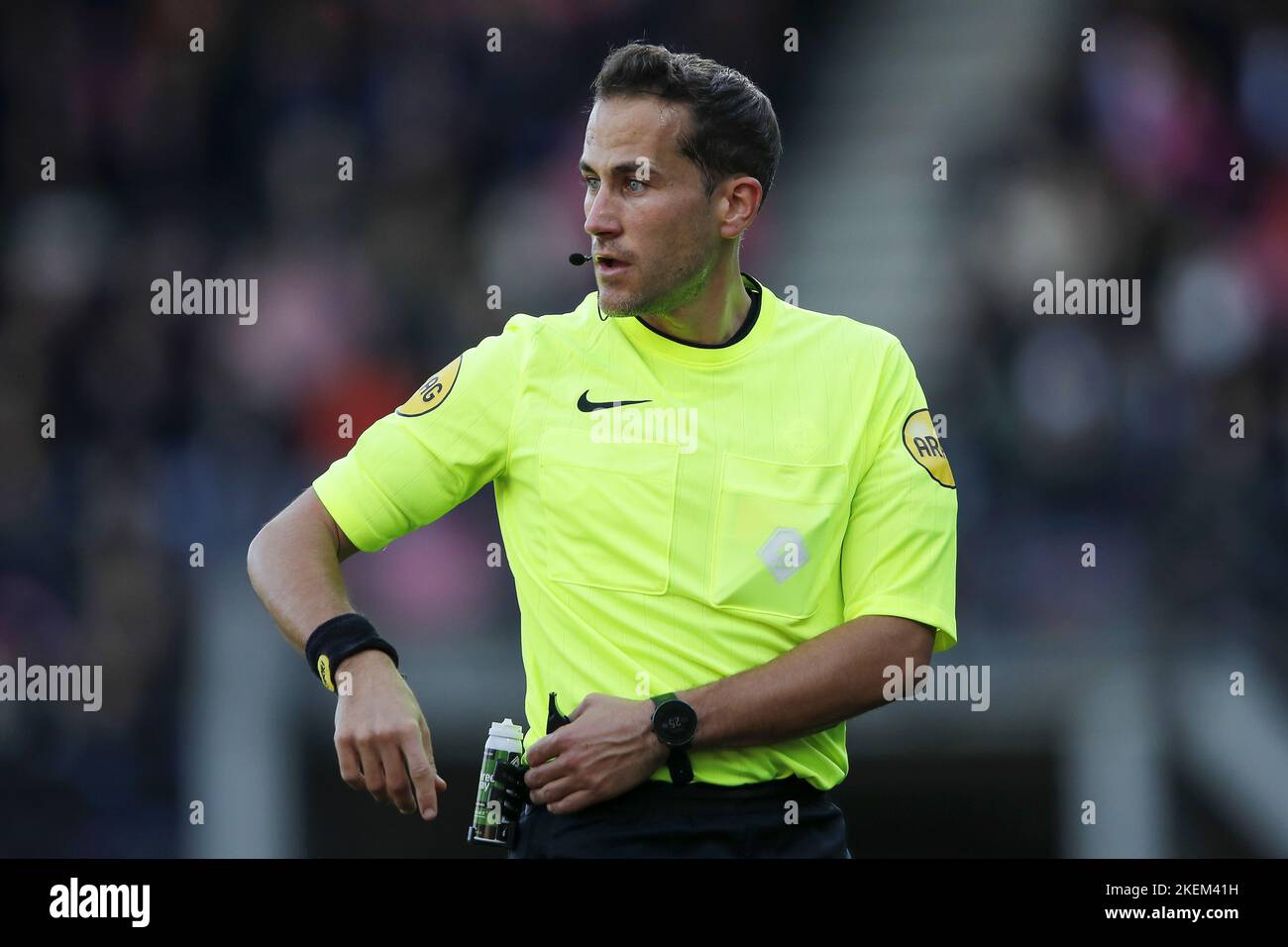 NIJMEGEN - Referee Martin Perez durante la partita olandese di Eredivie tra NEC e RKC Waalwijk a De Goffert il 13 novembre 2022 a Nijmegen, Paesi Bassi. ANP BART STOUTJEDIJK Foto Stock