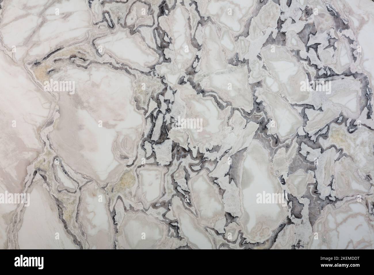 Dover White - marmo naturale lucidato texture pietra, foto di lastra. Motivo in materiale italiano opaco con luce morbida per la decorazione esterna della casa Foto Stock
