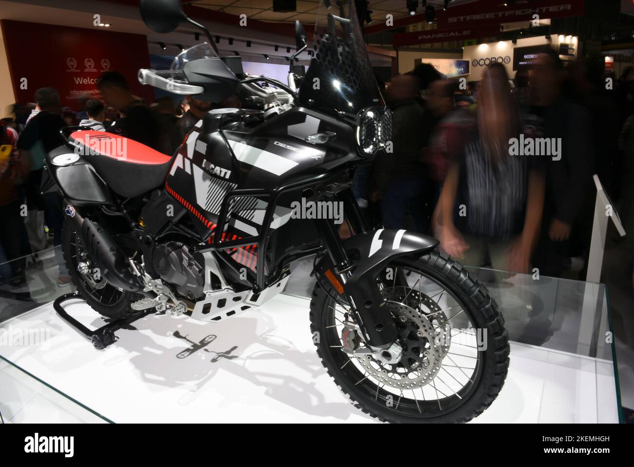 Milano, Italia. 12th Nov 2022. DUCATI Desert X è presente all'edizione 79th dell'EICMA, l'International Cycle and Motorbike Show di Milano (Credit Image: © Ervin Shulku/ZUMA Press Wire) Foto Stock