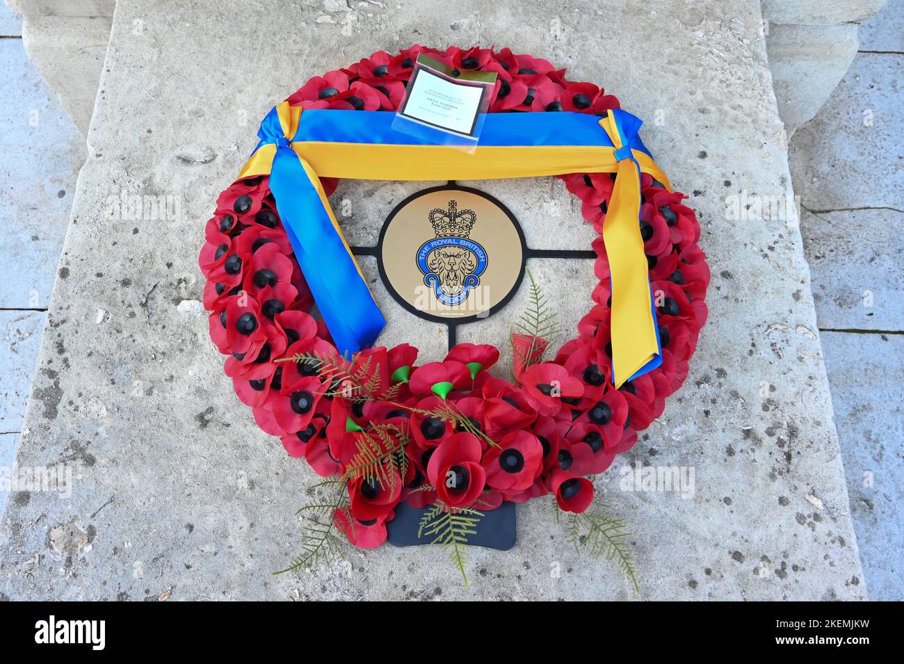 Londra, Regno Unito, 13th novembre 2022. La corona che si trova alle commemorazioni della domenica della memoria del 2022 al Cenotaf. Credit: Vedi li/Picture Capital/Alamy Live News Foto Stock