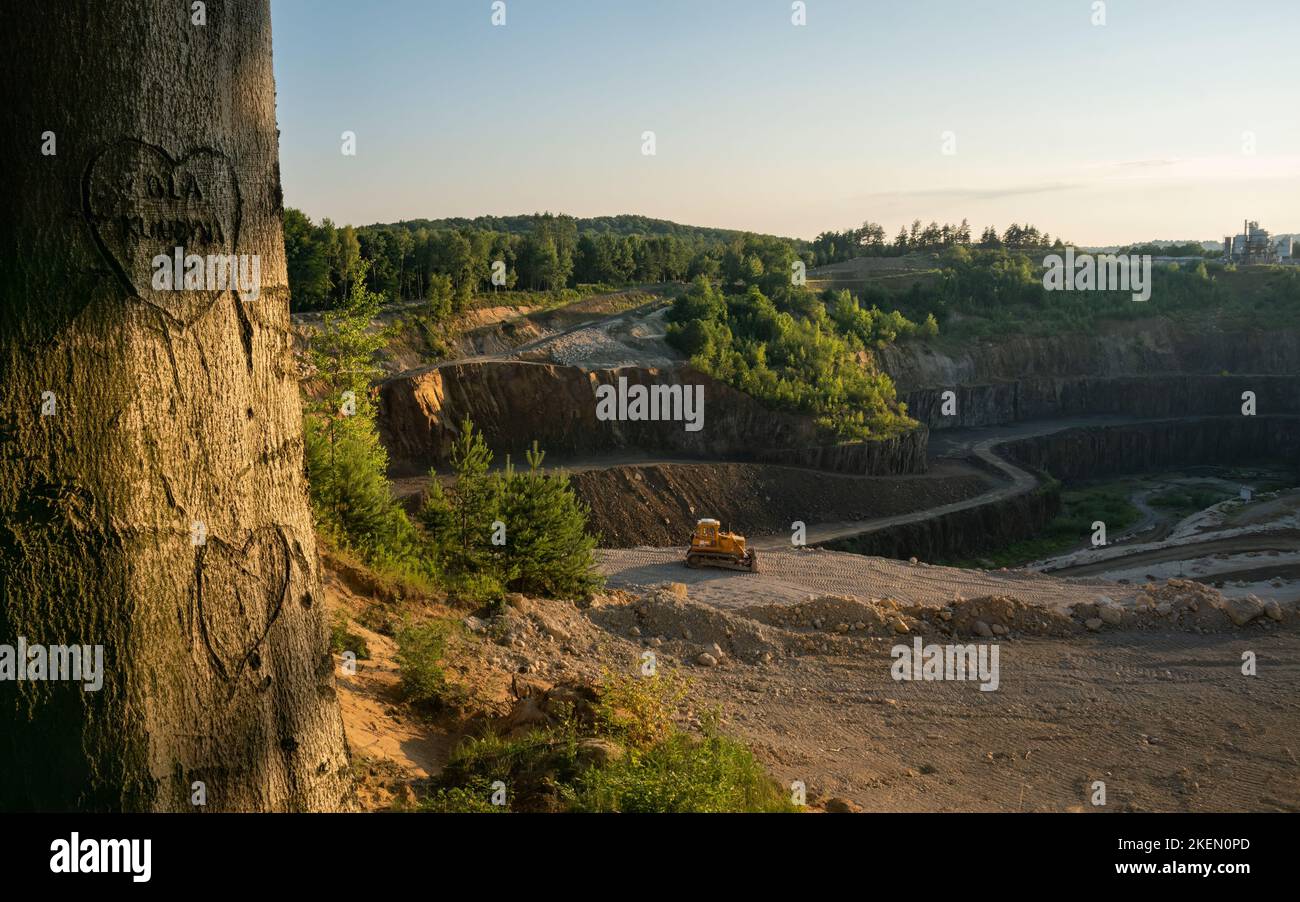 Cava molto vecchia vicino alla città di Cracovia. Polonia, Europa. Foto Stock