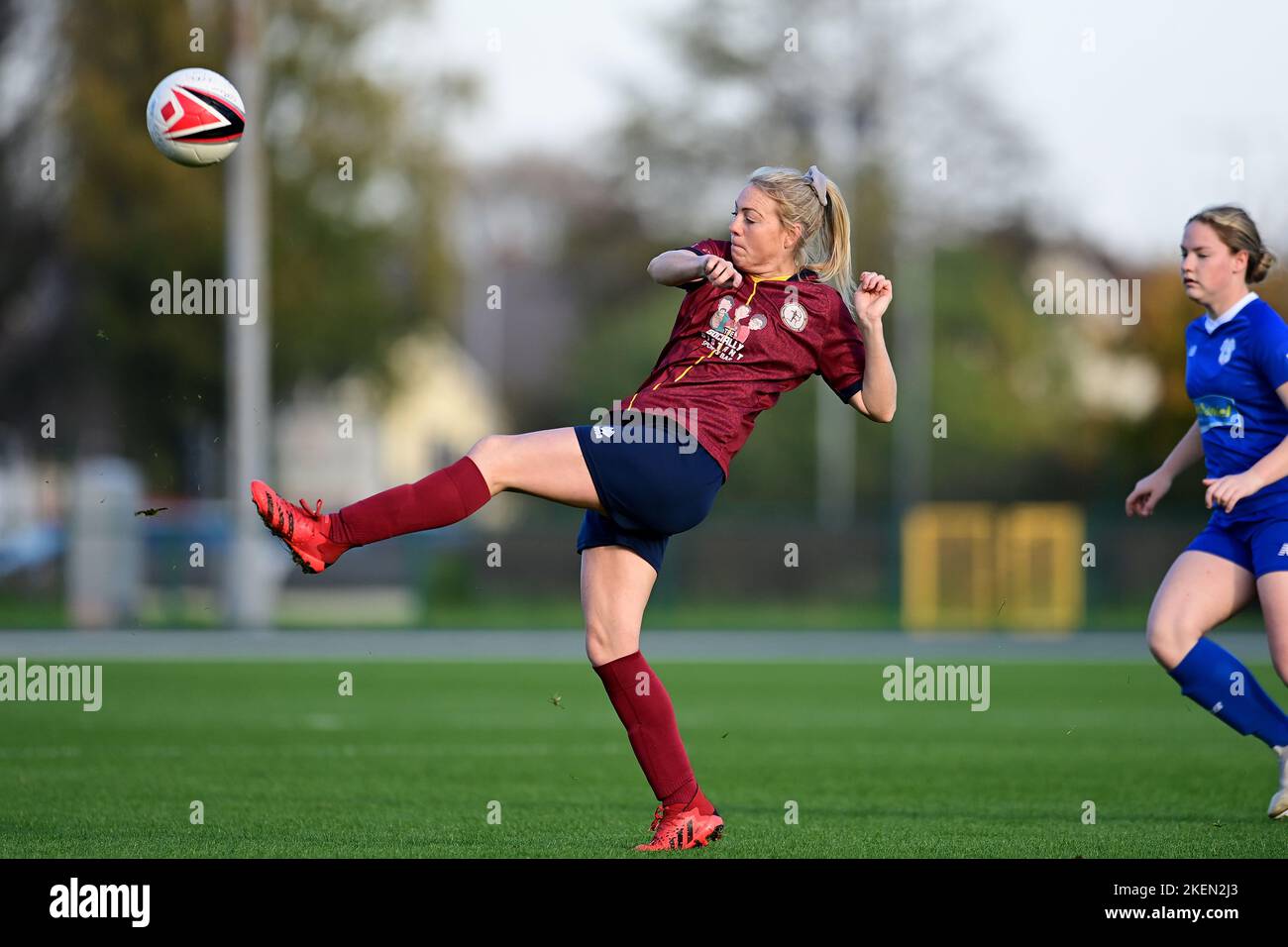 Tija Richardson di Cardiff ha incontrato il WFC - Mandatory by-line: Ashley Crowden - 13/11/2022 - CALCIO - Cardiff International Sports Stadium - Cardiff, Galles - Cardiff City Women FC vs Cardiff ha incontrato il WFC - Generale Adran Premier Phase 1 22/23 Foto Stock