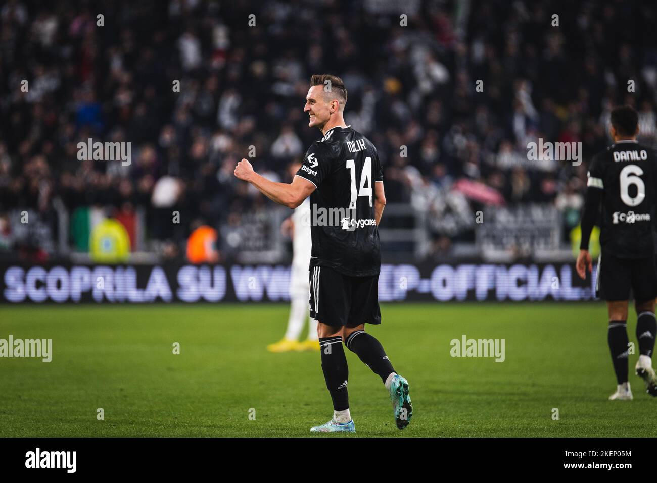 Torino, ItalyTURIM, tu - 13.11.2022: JUVENTUS X LAZIO CAMPEONATO ITALIANO - Calcio - Juventus X Lazio - Partita valida per il 15th° round del Campionato Italiano, tenutosi allo Stadio Allianz di Torino, questa domenica (30), nella foto Milik (14) celebra il suo gol (Foto: Luca Castro/Fotoarena) Foto Stock