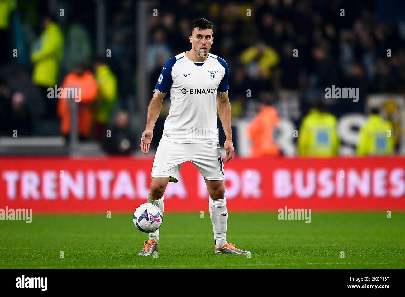 Torino, Italia. 13 novembre 2022. Nicolo Casale della SS Lazio in azione durante la Serie Una partita di calcio tra Juventus FC e SS Lazio. Credit: Nicolò campo/Alamy Live News Foto Stock