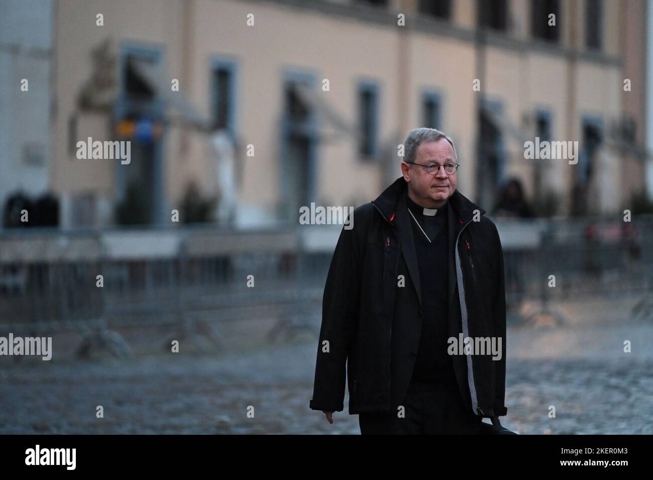 Vatikanstadt, Vaticano. 14th Nov 2022. Il Vescovo di Limburgo e il Presidente della Conferenza Episcopale tedesca Georg Bätzing si sono riuniti in Vaticano. Lunedì è iniziata la visita ad limina della Conferenza Episcopale tedesca in Vaticano, durata diversi giorni. Credit: Johannes Neudecker/dpa/Alamy Live News Foto Stock
