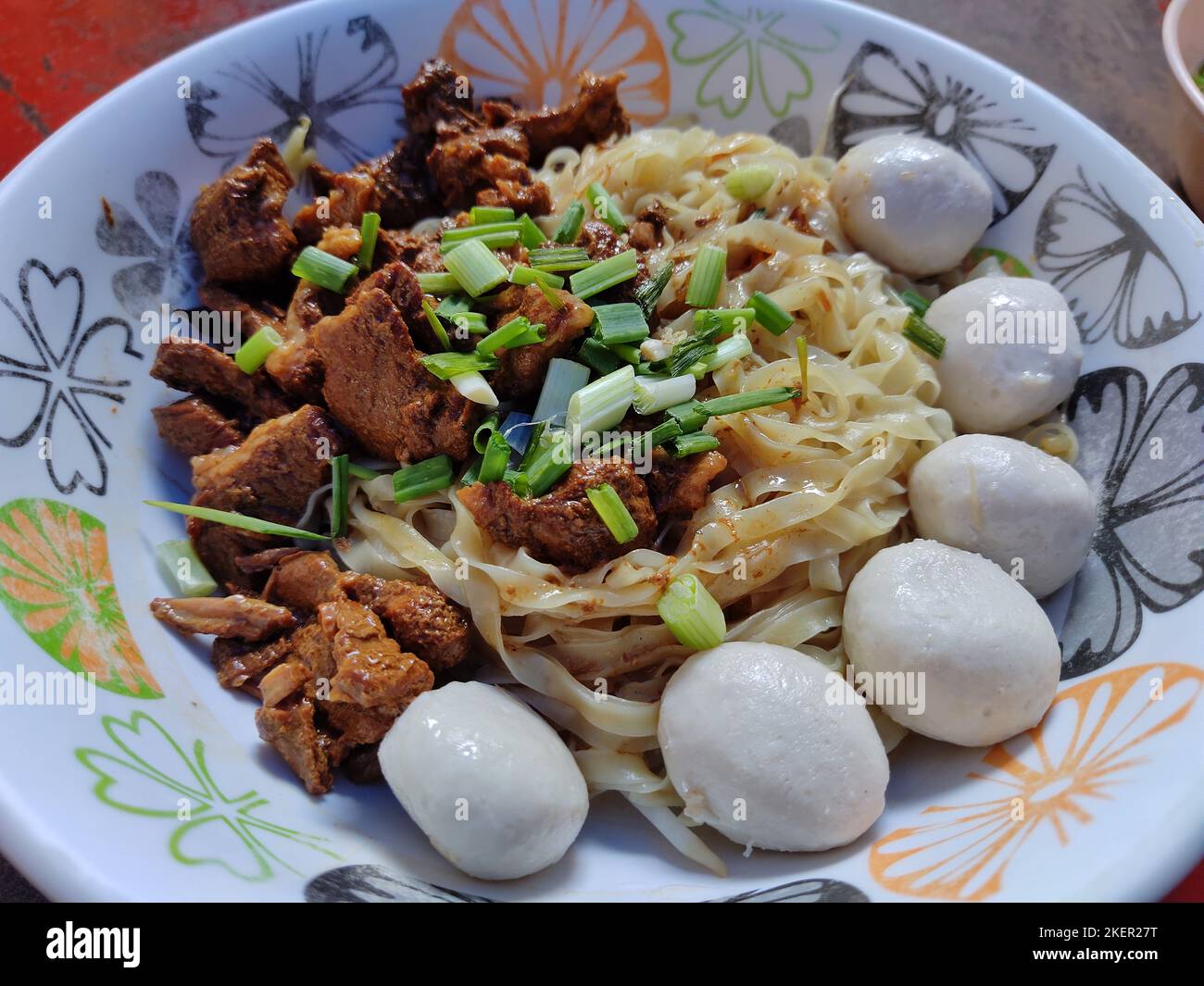 Noodle di maiale in umido in stile tailandese Foto Stock