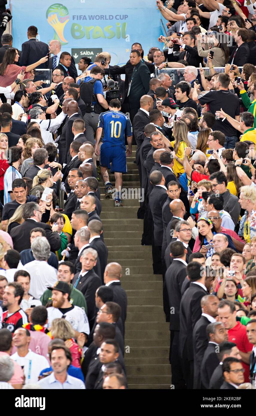 Rio de Janeiro, 13.07.2014, Estadio do Maracana Lionel MESSI (Argentinien) stapft die Stufen hinauf Deutschland - Argentinien Copyright (nur fŸr journ Foto Stock
