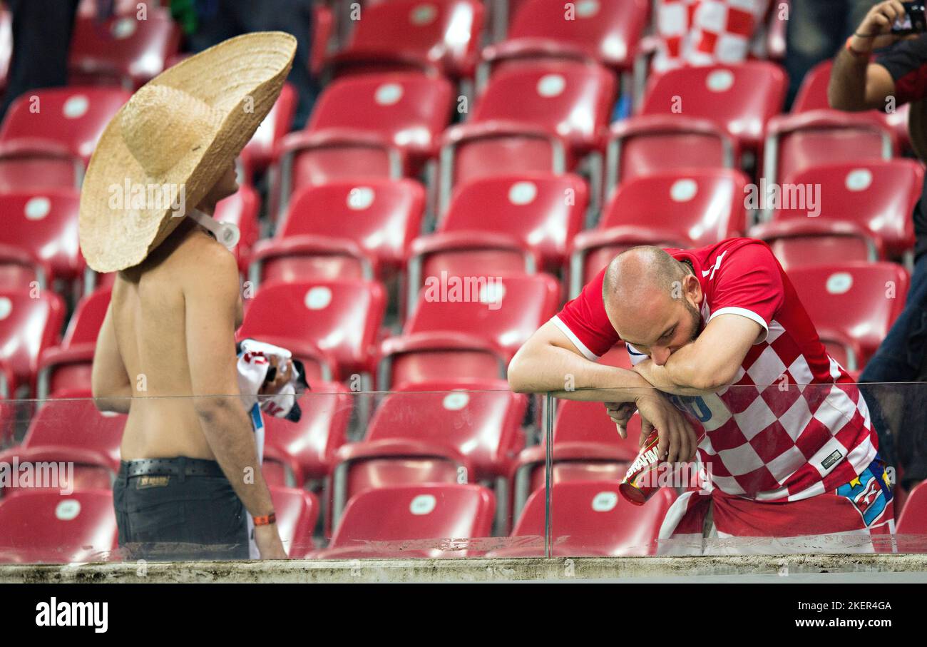 Recife, 23.06.2014, Arena Pernambuco Kroatischer Fan ist traurig Kroatien - Mexiko Copyright (nur fŸr journalistische Zwecke) by: Moritz MŸller, ma Foto Stock