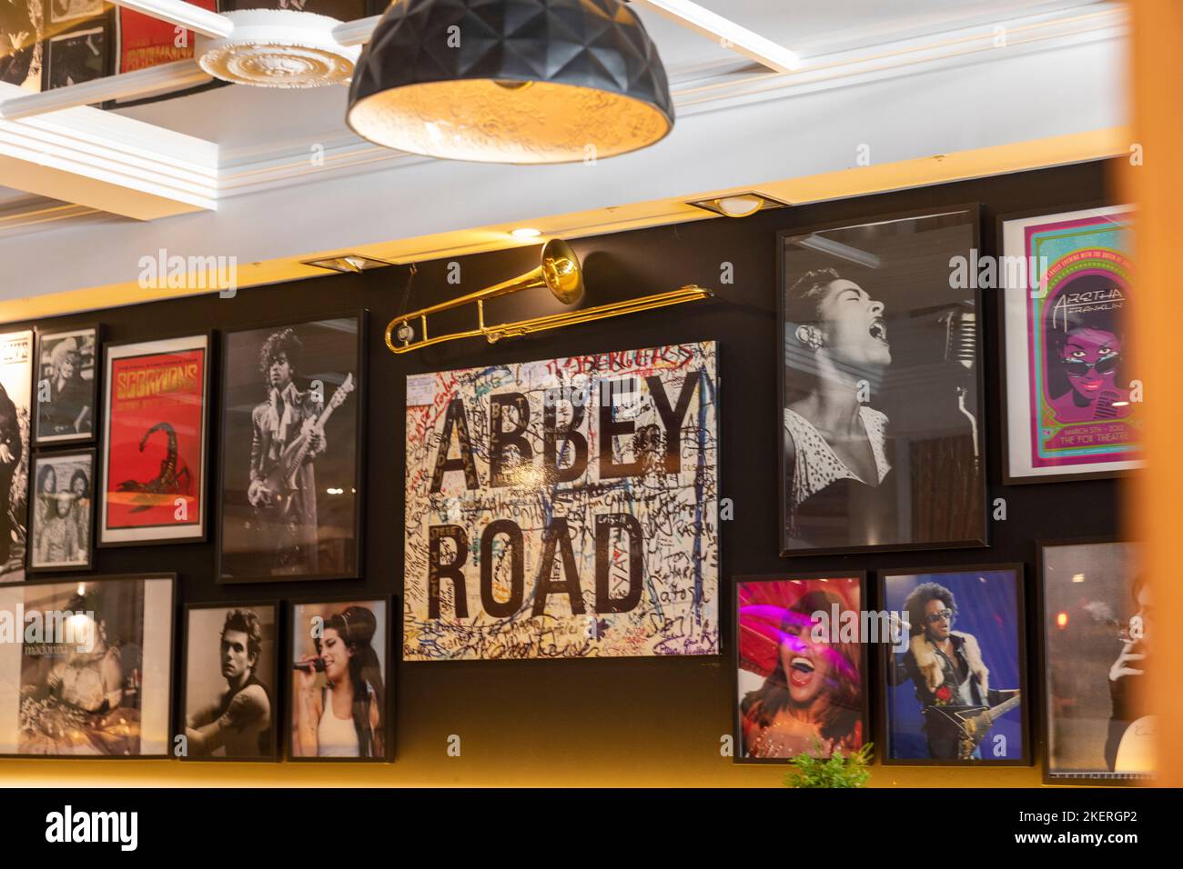 St Kilda Melbourne, all'interno della musica Abbey Road, ristorante e bar a St Kilda, Victoria, Australia Foto Stock