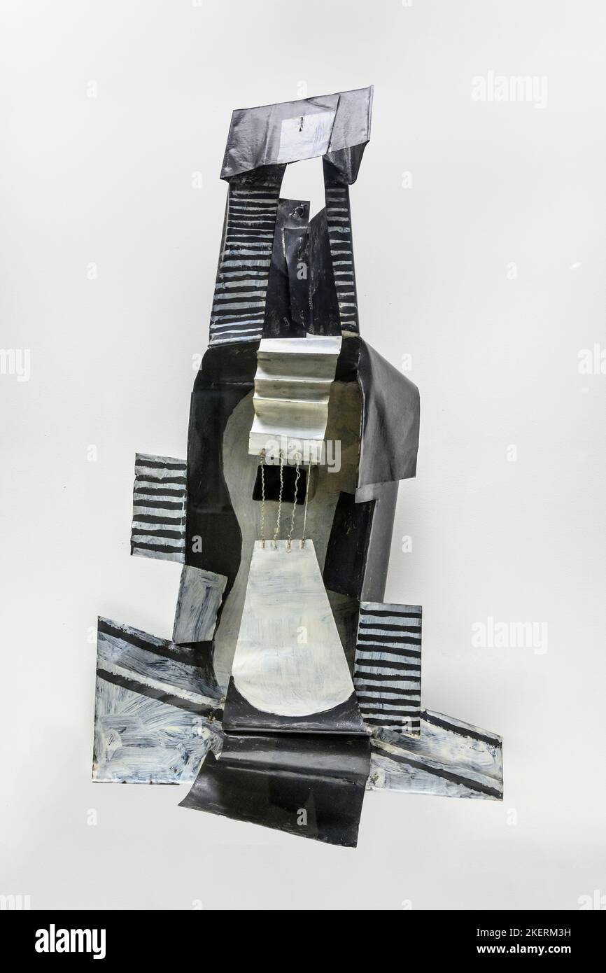 Pablo picasso guitar immagini e fotografie stock ad alta risoluzione - Alamy