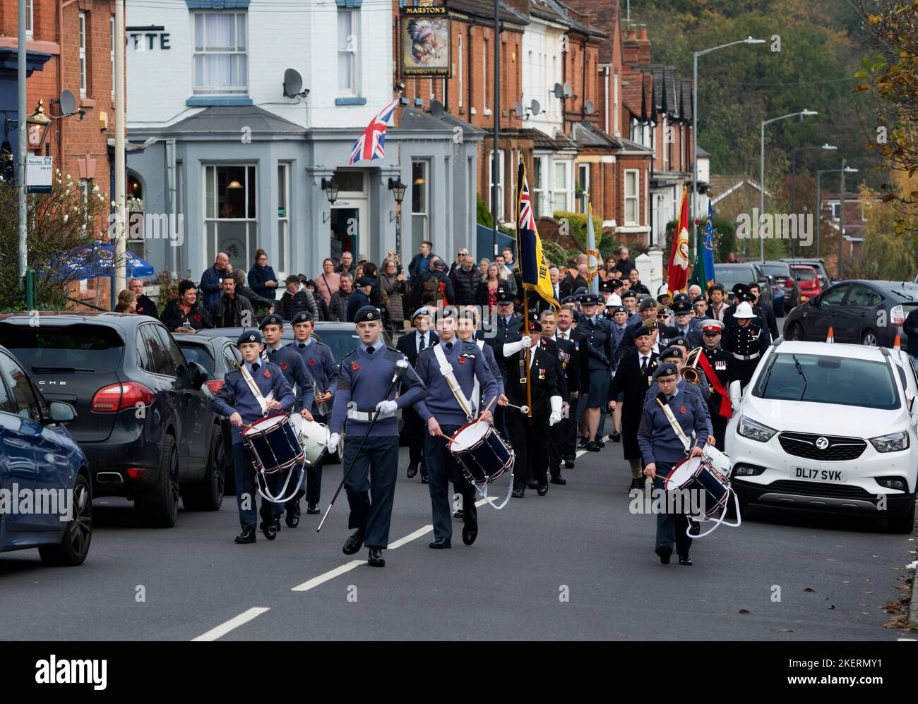 La parata a Kenilworth Remembrance Sunday, Warwickshire, Inghilterra, Regno Unito Foto Stock